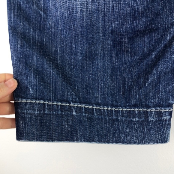 KUT From The Kloth “So Low” Distressed Blue Denim Size 4 Bermuda EUC Jean Short - Picture 13 of 16
